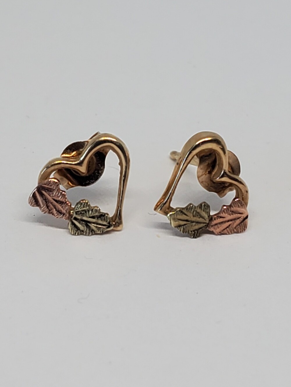 10k Black Hills Gold Heart Leaf Stud Earrings